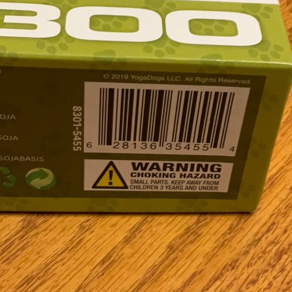 eurographics Yoga Park 300 Piece Puzzle Dogs and Cats - Picture 5 of 5